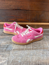 Load image into Gallery viewer, SNEAKER - 7
