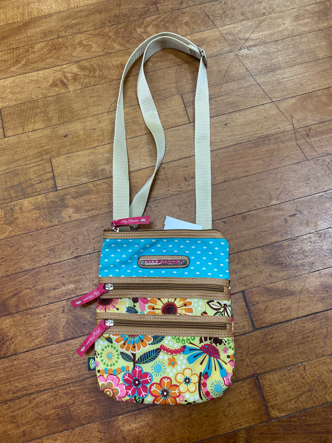 CROSSBODY