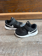 Load image into Gallery viewer, SNEAKER - 6
