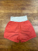 Load image into Gallery viewer, MATERNITY SHORTS-SM
