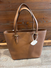 Load image into Gallery viewer, HANDBAG $198 RET
