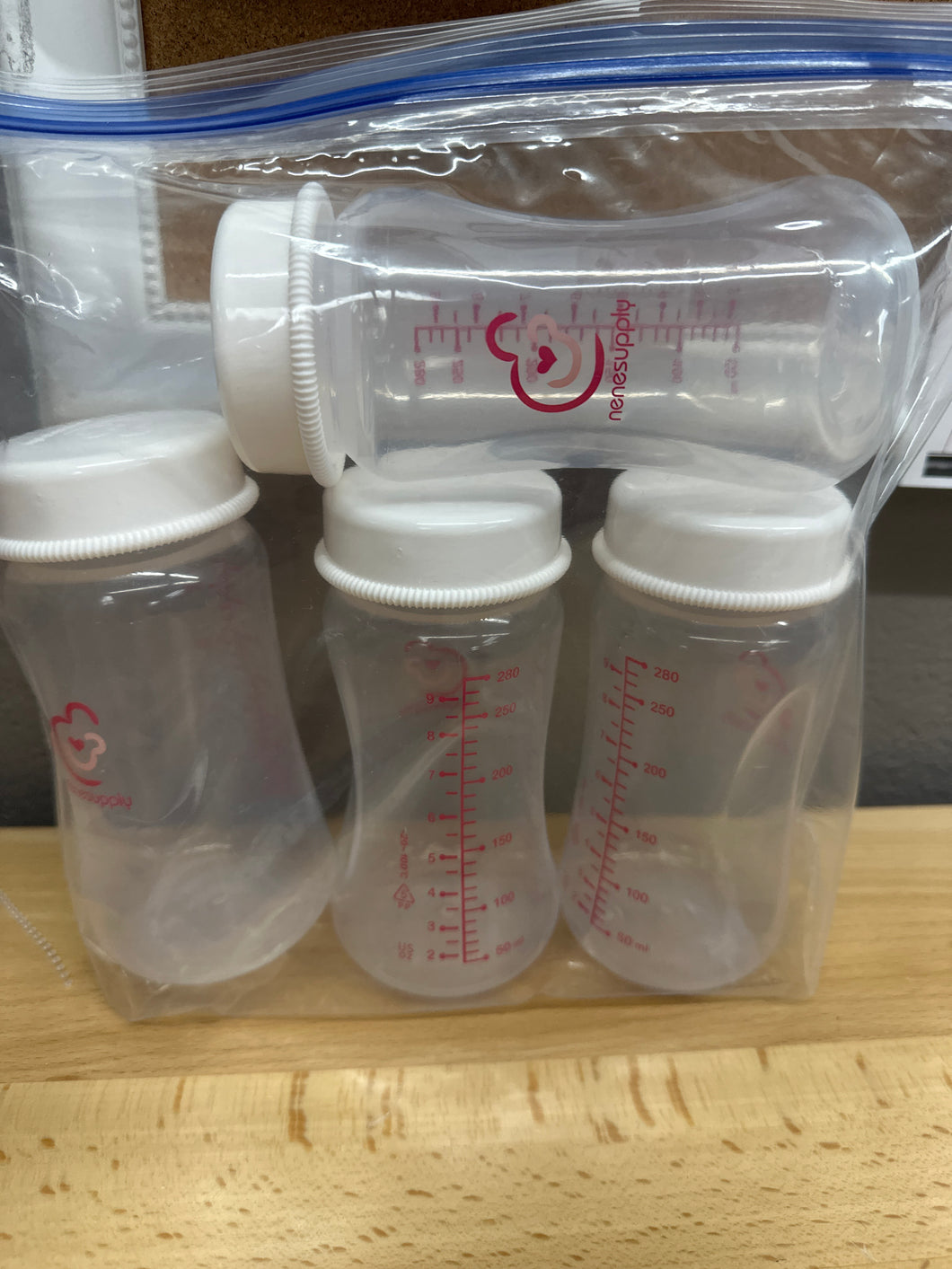 PUMPING MILK COLLECTION BOTTLES