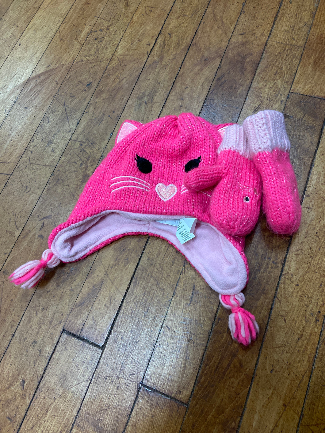 HAT AND GLOVE SET