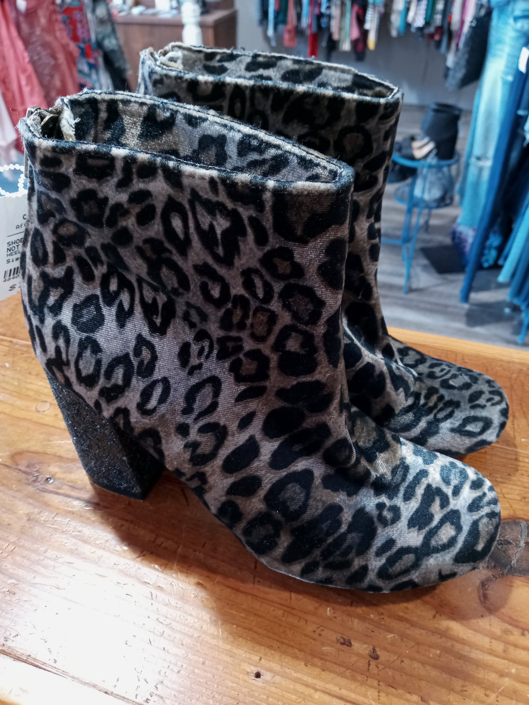 HEEL BOOTIE