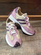Load image into Gallery viewer, SNEAKER - 9
