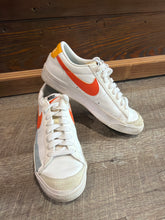 Load image into Gallery viewer, SNEAKER - 8
