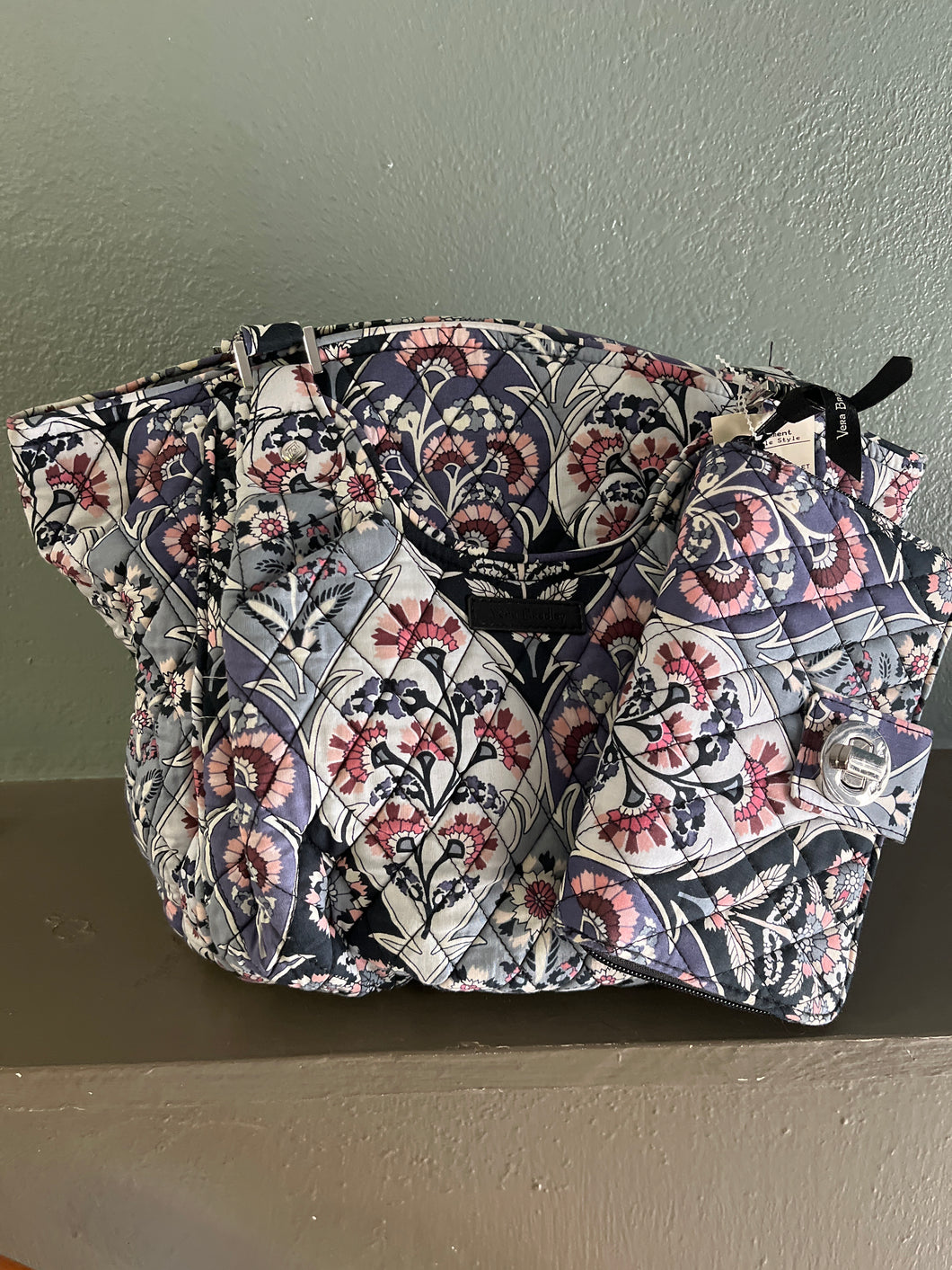 CROSS BODY W/ WALLET