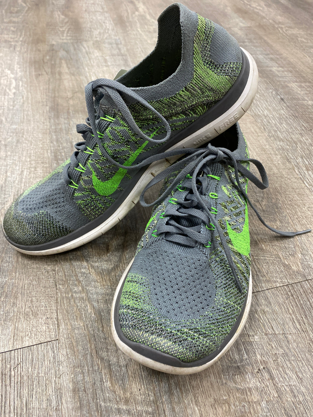 SNEAKER-10.5