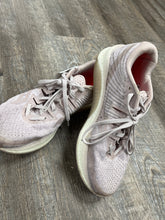 Load image into Gallery viewer, SNEAKER (SM HOLE)-9
