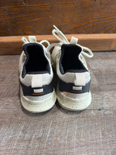Load image into Gallery viewer, SNEAKER - 8
