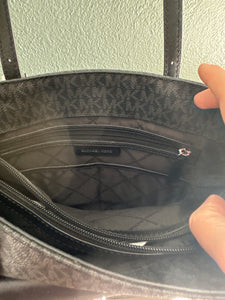JET SET MK HANDBAG(RETAIL$350)