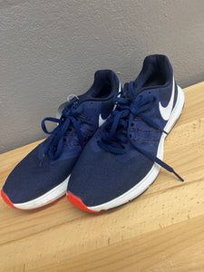 SNEAKER-11