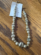 Load image into Gallery viewer, NECKLACE
