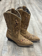 Load image into Gallery viewer, BOOT $169 RET - 9.5
