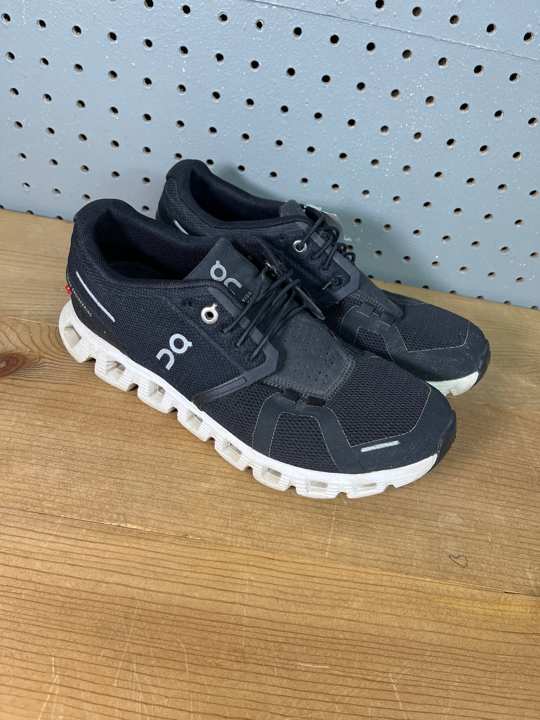SNEAKER-7