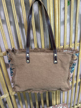 Load image into Gallery viewer, TROZEN TOTE
