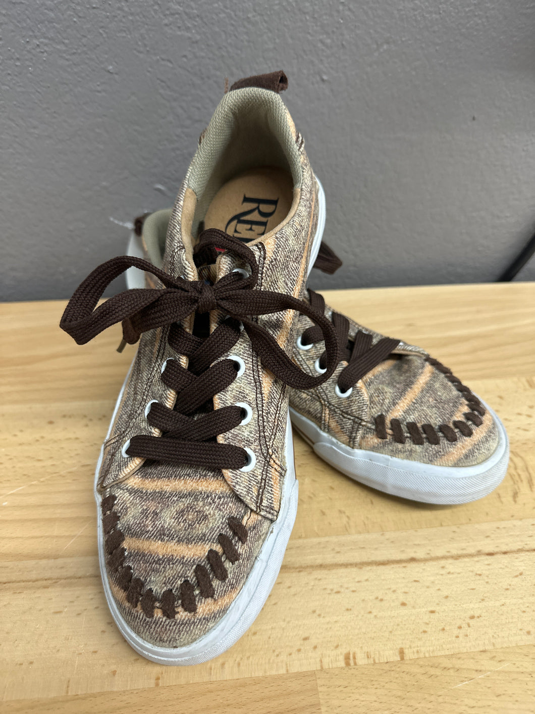 SLIP ON - 7.5