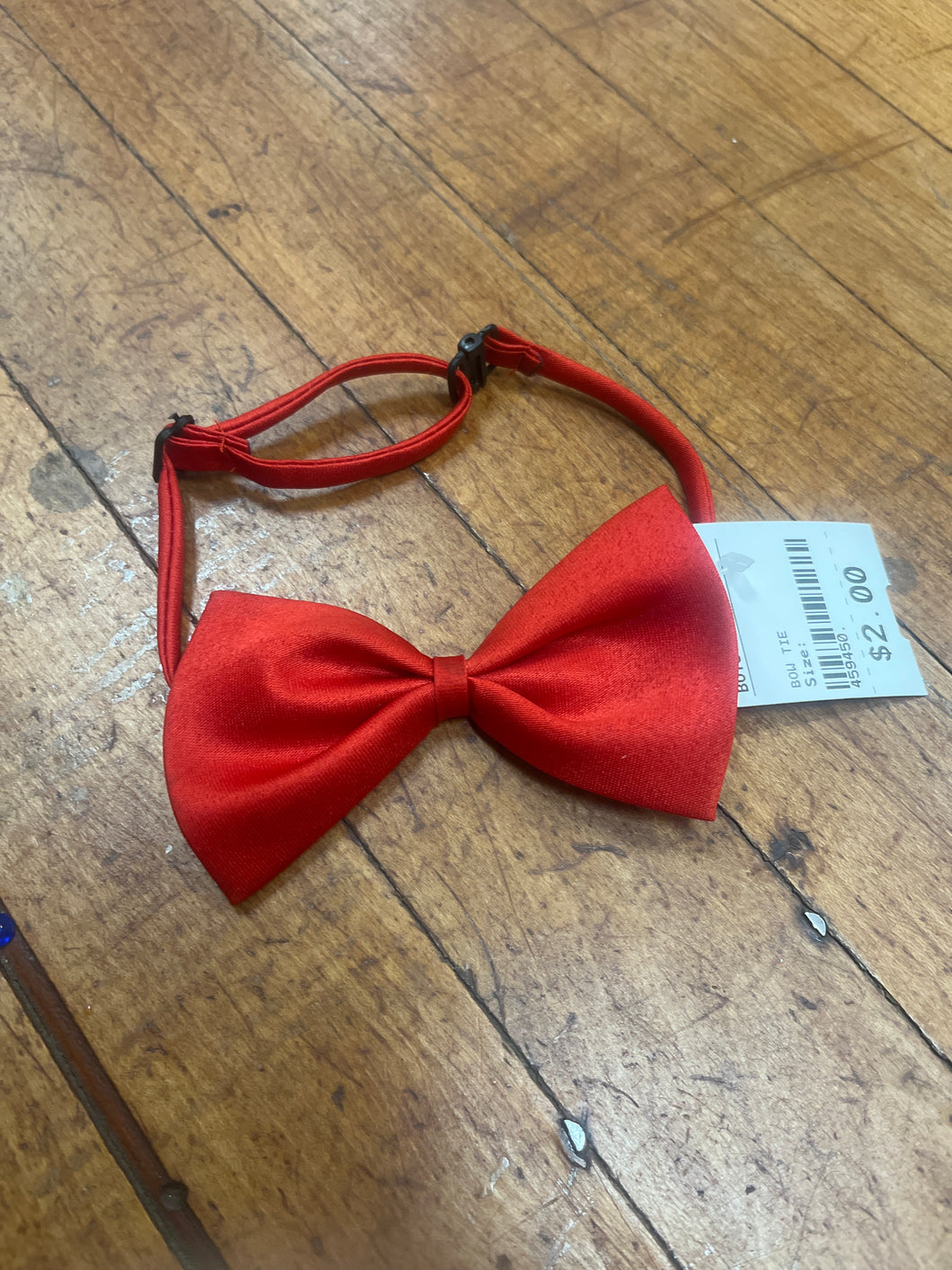 BOW TIE