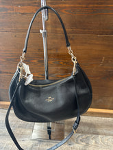 Load image into Gallery viewer, HANDBAG $219 RET
