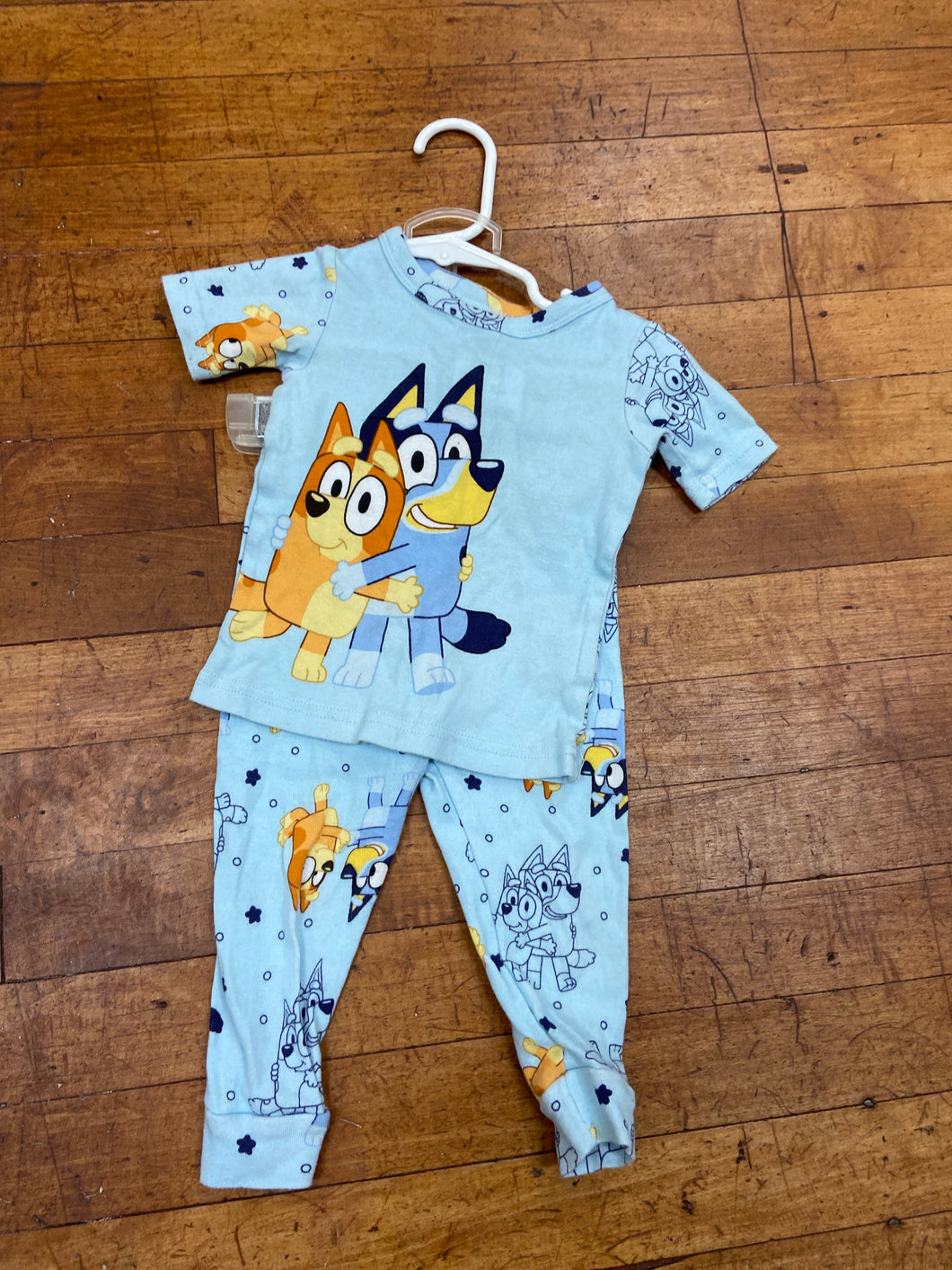 2 PC SET-18MO