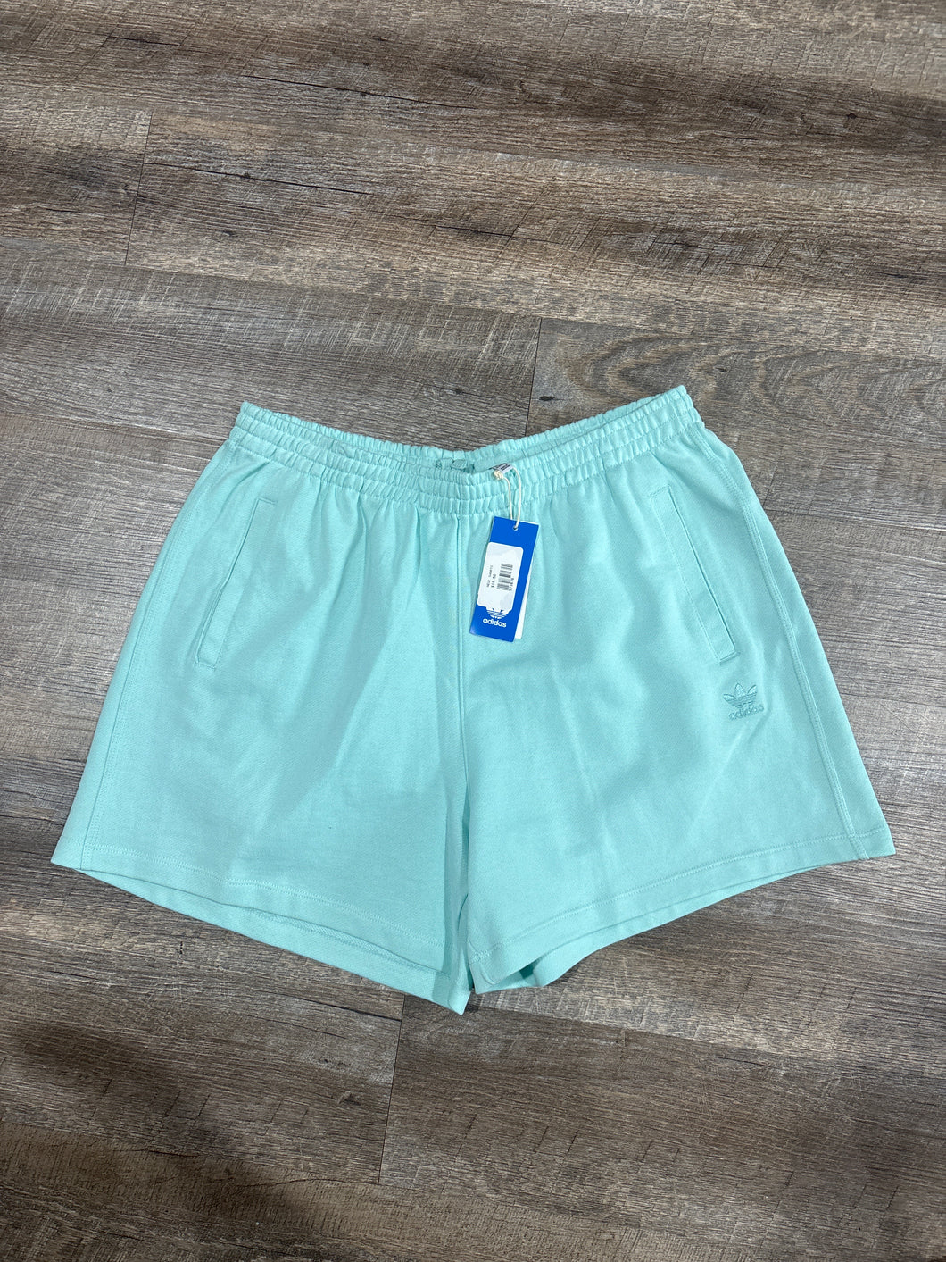 NEW! SHORTS - XL
