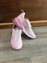 Load image into Gallery viewer, AIR MAX 270 - 6
