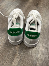 Load image into Gallery viewer, SNEAKERS $55 RET-4
