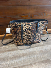 Load image into Gallery viewer, HANDBAG
