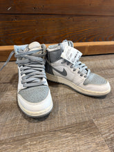 Load image into Gallery viewer, AIR JORDAN 1
