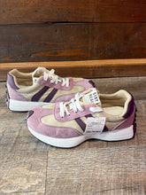 Load image into Gallery viewer, SNEAKER - 9
