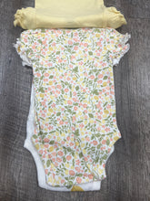 Load image into Gallery viewer, ONESIE SET 3 PC NEW-0-3MO
