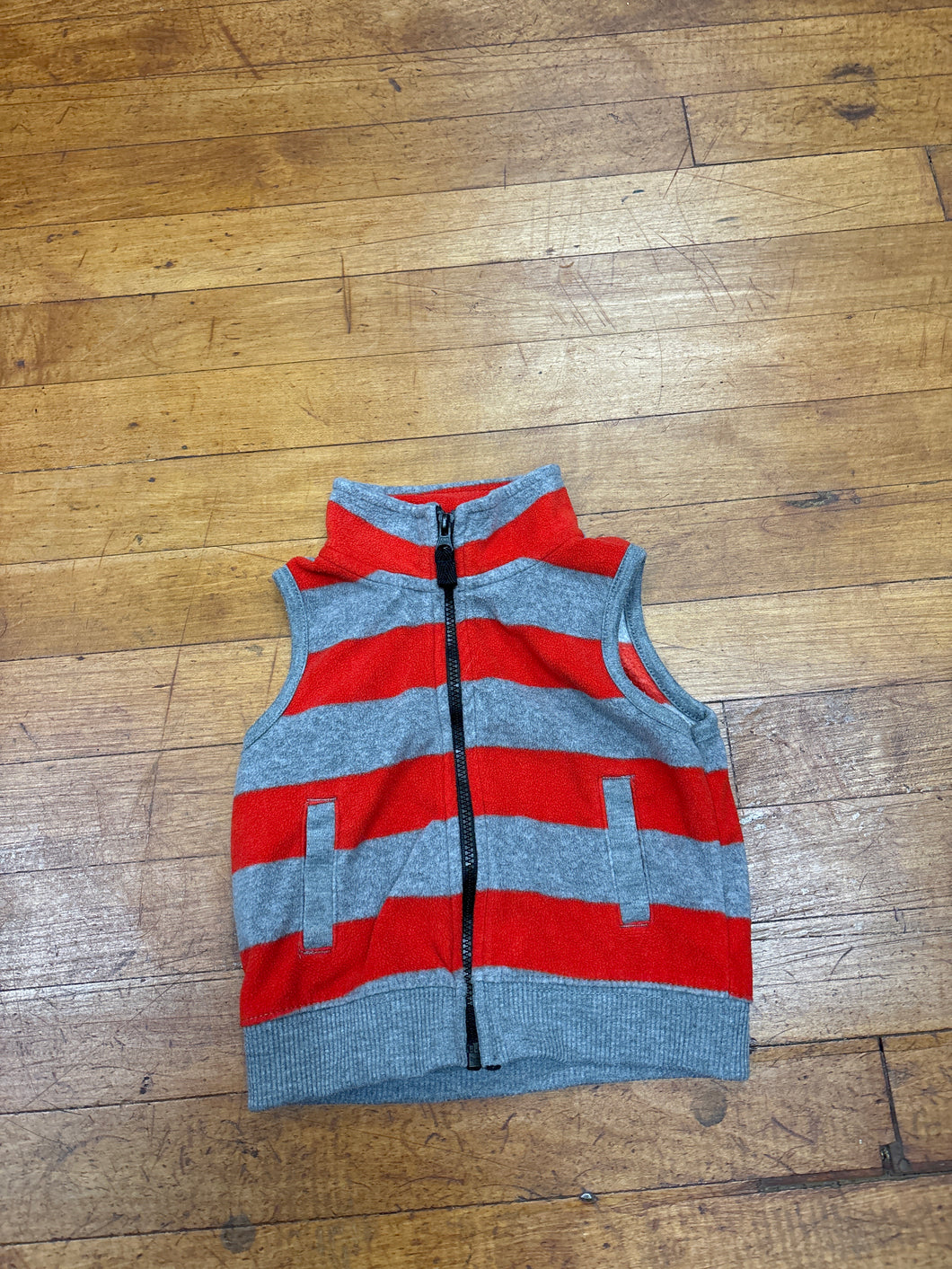 VEST - 9MO