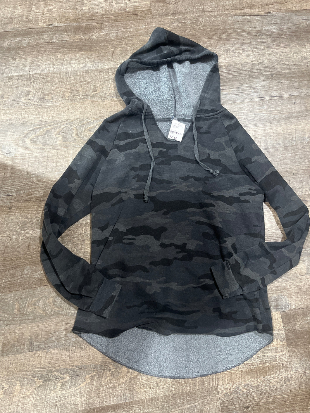 HOODIE - M