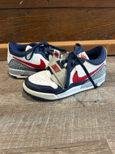 Load image into Gallery viewer, SNEAKER - 5Y
