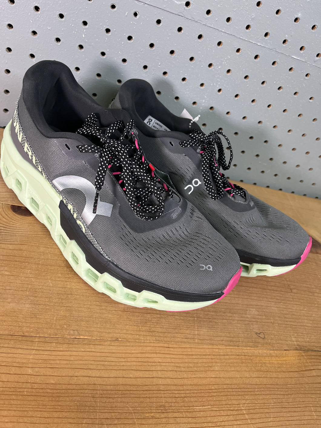 CLOUDMONSTER-LIKE NEW M8-W9.5