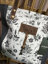 Load image into Gallery viewer, HANDBAG
