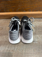 Load image into Gallery viewer, SNEAKER - 8.5
