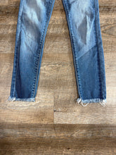 Load image into Gallery viewer, JEANS - 3
