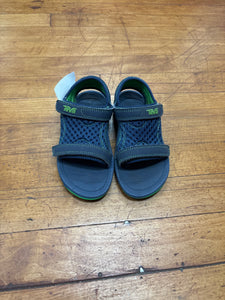 SANDAL-10