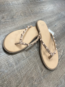 SANDAL