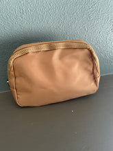 Load image into Gallery viewer, BELT BAG CARMEL
