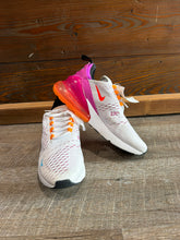 Load image into Gallery viewer, AIR MAX 270 - 7
