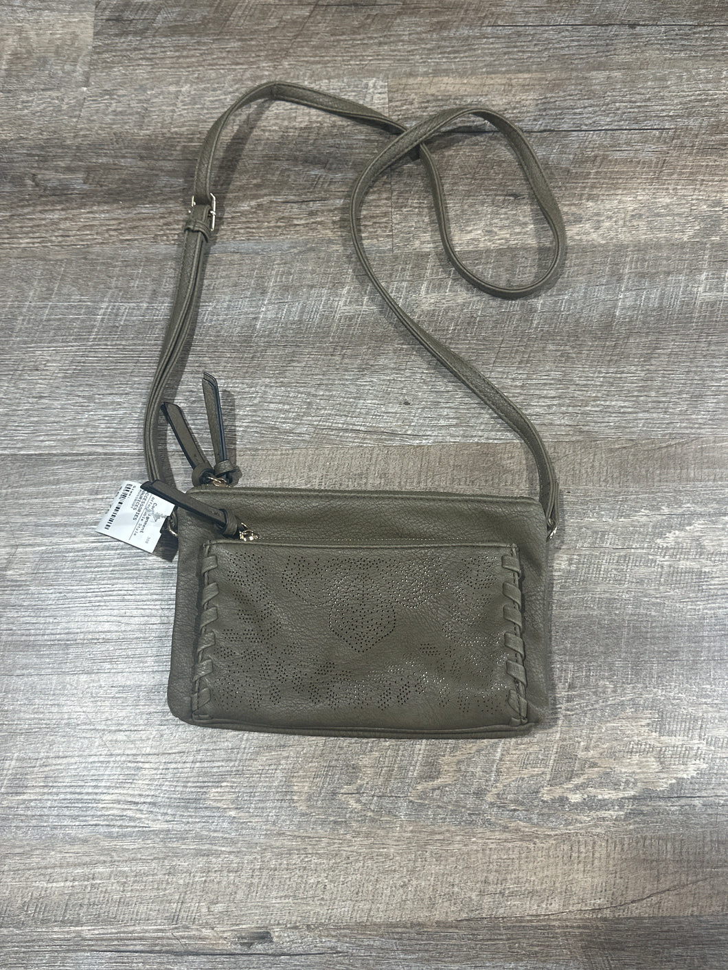 CROSSBODY