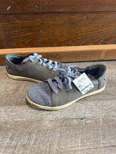 Load image into Gallery viewer, SNEAKER - 7.5
