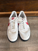 Load image into Gallery viewer, SNEAKER-STAINED - 12
