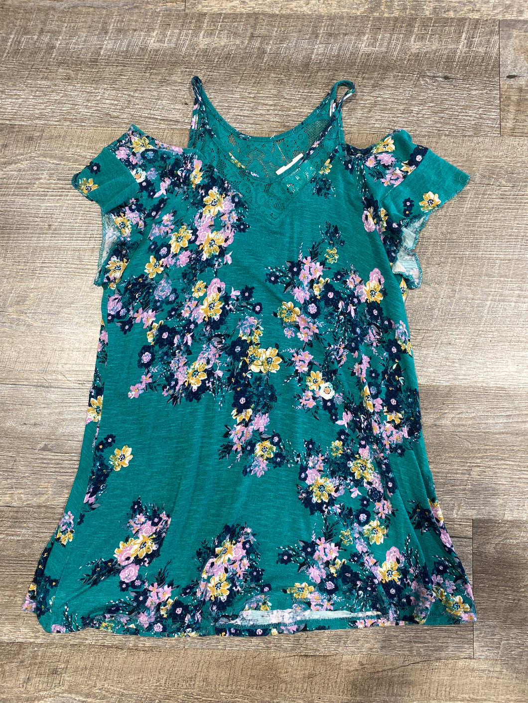 TOP-  XS