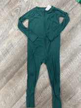 Load image into Gallery viewer, BAMBOO -STAIN ON LEG 18-24Mo
