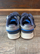 Load image into Gallery viewer, SNEAKER-WORN 7.5
