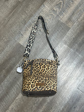 Load image into Gallery viewer, CROSSBODY-CONCEAL C.
