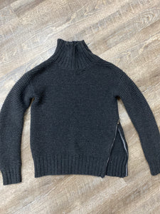 SWEATER-SM